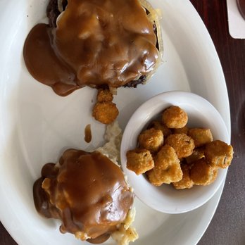 The Bar - Sirloin chopped steak with brown gravy and onions, mashed potatoes and fried okra - American Near Me - Midland, Texas