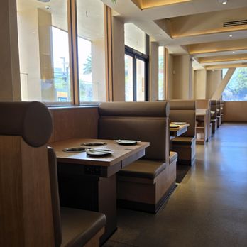 Mumu Hot Pot - Booths for two - Hot Pot Near Me - Torrance, California Mumu Hot Pot - Booths for two - Hot Pot Near Me - Torrance, California