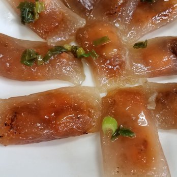 Pho Luc Lac - Bánh bot loc is a small, clear-looking, chewy tapioca dumplings in Vietnamese cuisine that can be eaten as appetizers or small snack - Vietnamese Near Me - Houston, Texas Pho Luc Lac - Bánh bot loc is a small, clear-looking, chewy tapioca dumplings in Vietnamese cuisine that can be eaten as appetizers or small snack - Vietnamese Near Me - Houston, Texas