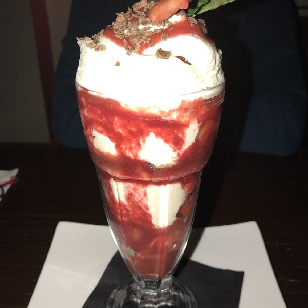 Stockhouse - Strawberry Eaton Mess - Steakhouses Near Me - Trim, MH