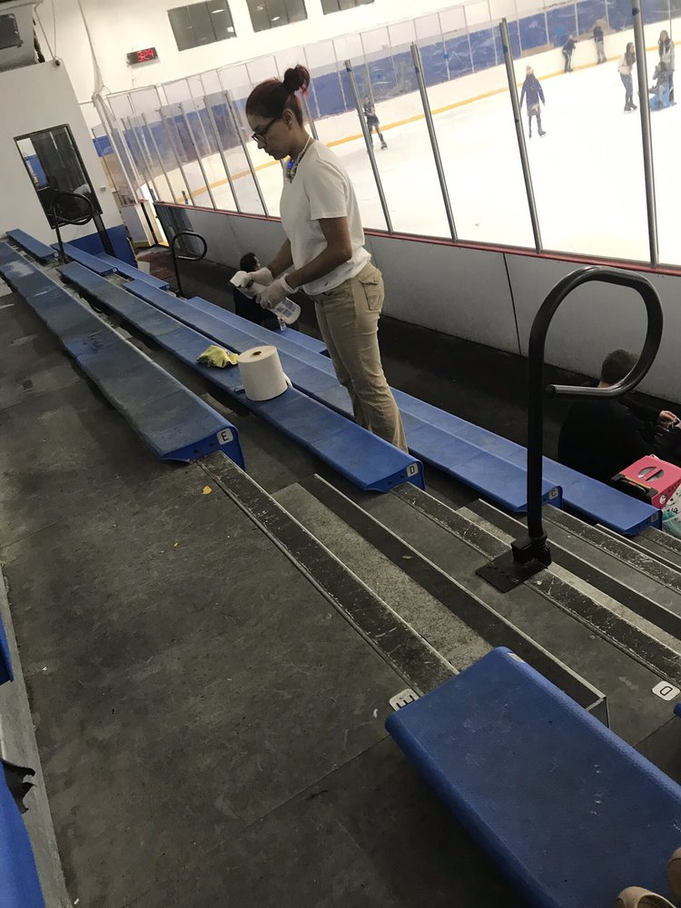 SUGAR LAND ICE & SPORTS CENTER 18 Photos & 25 Reviews Skating Rinks