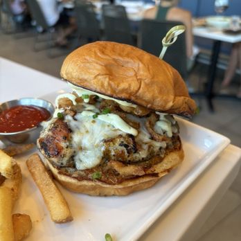 Tommy Bahama Marlin Bar - Jerk chicken sandwich - Men's Clothing Near Me - Oklahoma City, Oklahoma Tommy Bahama Marlin Bar - Jerk chicken sandwich - Men's Clothing Near Me - Oklahoma City, Oklahoma