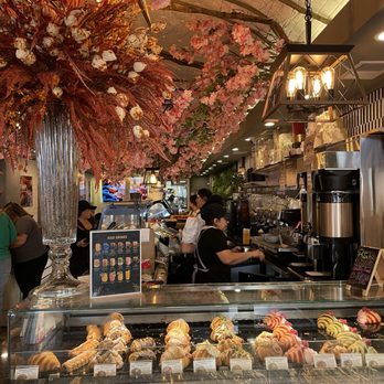 Jhoanes Bakery & Coffee - Bakeries Near Me - Astoria, New York
