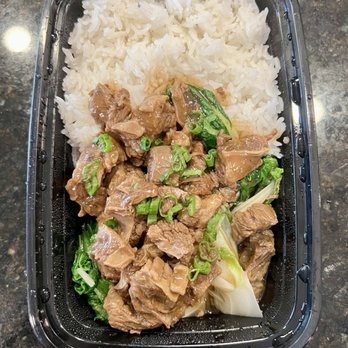 Little Cafe - Braised Beef Brisket Over Rice - Breakfast & Brunch Near Me - Sacramento, California Little Cafe - Braised Beef Brisket Over Rice - Breakfast & Brunch Near Me - Sacramento, California