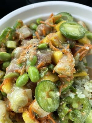Sweetfin Poke Burbank by null