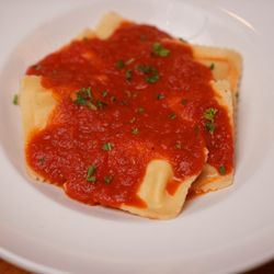 Sal's Famous Pizzeria - Five cheesse Ravioli