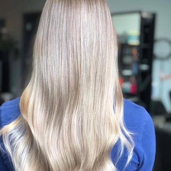 Institut Divas & Cie - spécialiste du blond - Hair Salons Near Me - Quebec City, Quebec Institut Divas & Cie - spécialiste du blond - Hair Salons Near Me - Quebec City, Quebec