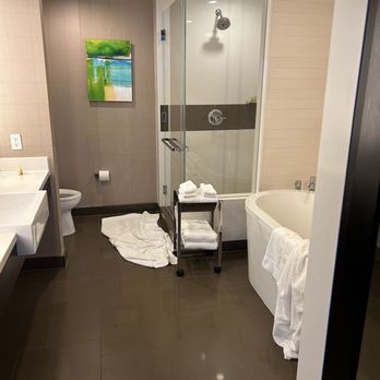 Vdara - Hotels Near Me - Las Vegas, Nevada