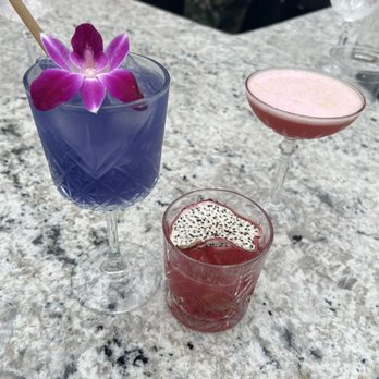 Somerset Bar - Sakura Spritz, Dragao Caipirinha, Macchu Pisco - Beer Gardens Near Me - Cincinnati, Ohio Somerset Bar - Sakura Spritz, Dragao Caipirinha, Macchu Pisco - Beer Gardens Near Me - Cincinnati, Ohio