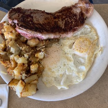 Betsy's Restaurant - Diners Near Me - Morgan Hill, California