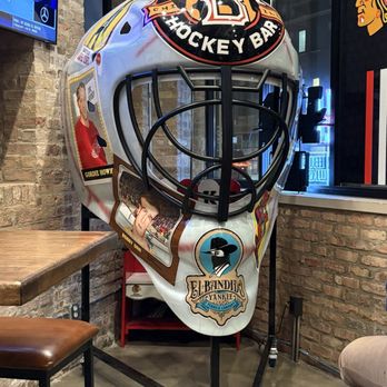 The Barn Hockey Bar - Sports Bars Near Me - Chicago, Illinois