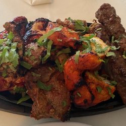 Harlington Tandoori - Tandoori mixed grill.