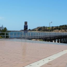 Side view looking out to Granite Island from the cafe