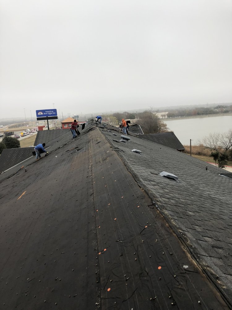 Slide of Conviviendo USA