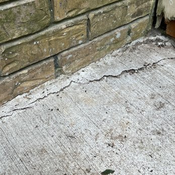 Blue Tide Exteriors - Another picture of the same crack.  It is beginning to flake up but Jordan says my job is free from manufacturer defect. - Roofing Near Me - Shreveport, Louisiana
