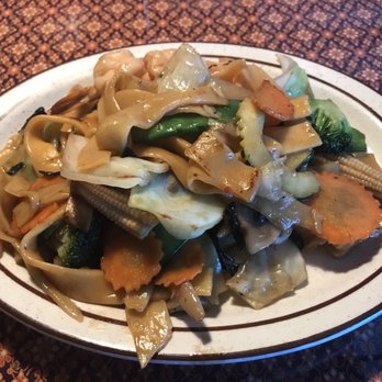 Siam Hut Thai Restaurant - Pad Kee mao - Thai Near Me - Cape Coral, Florida Siam Hut Thai Restaurant - Pad Kee mao - Thai Near Me - Cape Coral, Florida
