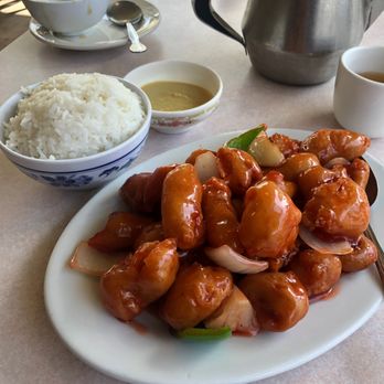 Hoho Restaurant - sweet and sour pork lunch special - Chinese Near Me - Portland, Oregon