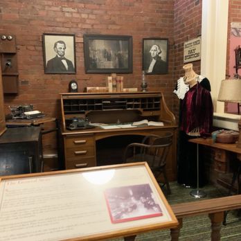 Oakland Museum - A bank office - Museums Near Me - Oakland, Oregon