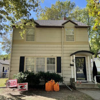 Siouxper Handyman - the front of a house - Handyman Near Me