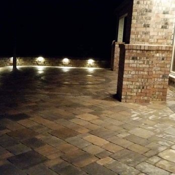 Beans Landscape - Enhance your home's ambience with a paver patio & retaining wall with built in lights. - Landscaping Near Me - Sammamish, Washington Beans Landscape - Enhance your home's ambience with a paver patio & retaining wall with built in lights. - Landscaping Near Me - Sammamish, Washington