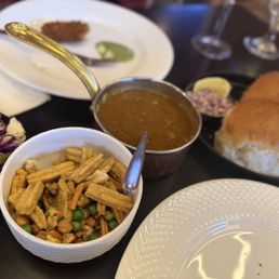Misal Pav
