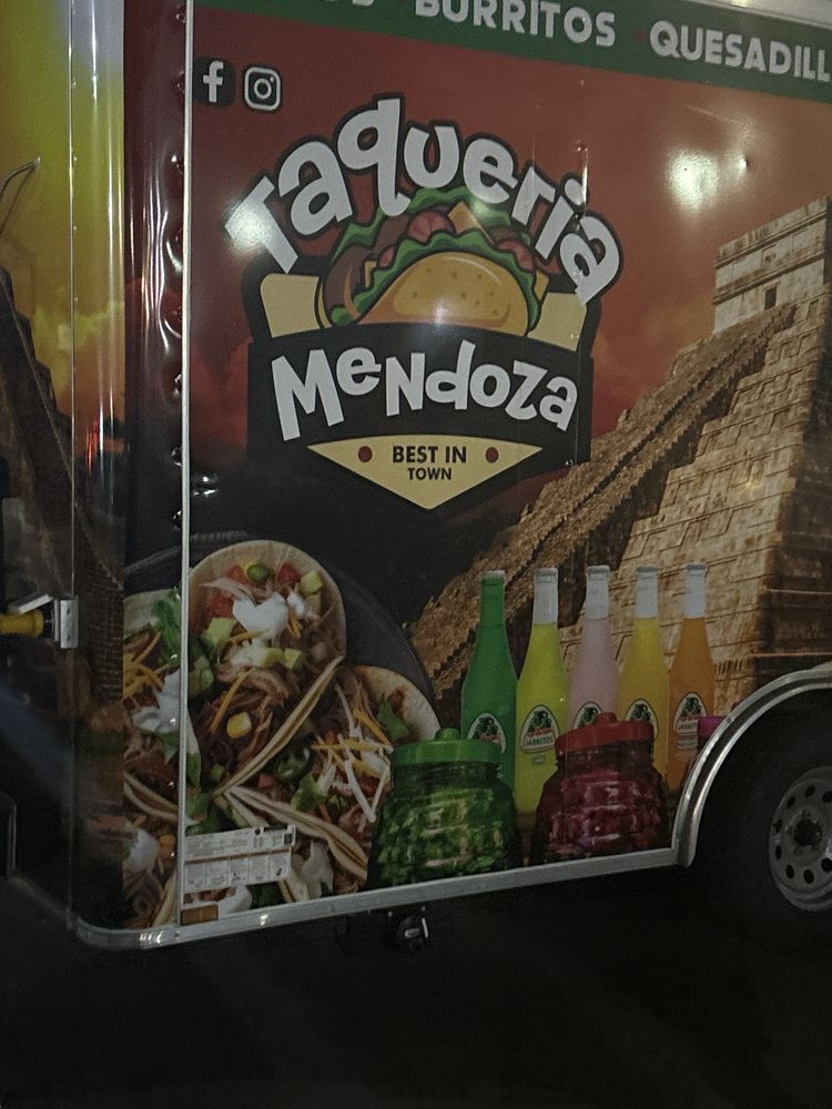 Taqueria mendoza food truck