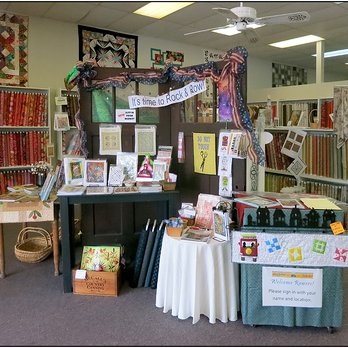 Painted Pony 'n Quilts - Fabric Stores Near Me - La Porte, Texas