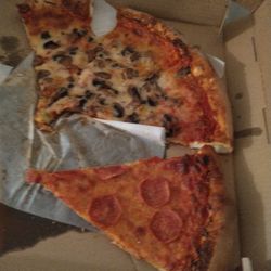 Pizza Time - We got the pizza Sunday it is now Monday. It still taste good it tastes good cold. It tasted good hot.