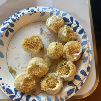 Desi Chichas - Indian Eats - Dahi Puri Presentation - Indian Near Me - Allen, Texas