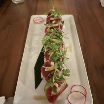 The Red Fish - Lemon Roll - Sushi Bars Near Me - West Hollywood, California The Red Fish - Lemon Roll - Sushi Bars Near Me - West Hollywood, California