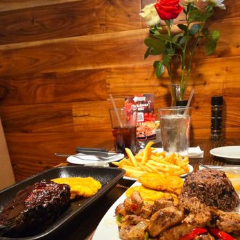 La Esquina del Lechón - Half rack of Ribs & Filetillo de cerdo - Cuban Near Me - Doral, Florida La Esquina del Lechón - Half rack of Ribs & Filetillo de cerdo - Cuban Near Me - Doral, Florida