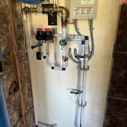 McKenzie Valley Pump