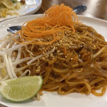 Nakorn Thai Restaurant - Pad Thai Noodle - Thai Near Me - Summit, New Jersey Nakorn Thai Restaurant - Pad Thai Noodle - Thai Near Me - Summit, New Jersey
