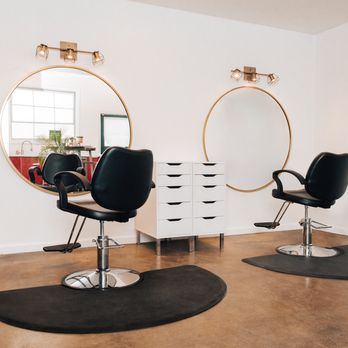 Pine and Palm Salon - Salon - Hair Salons Near Me - Glendale, California