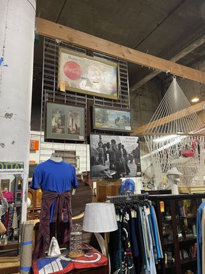 Seattle Antiques Market by null