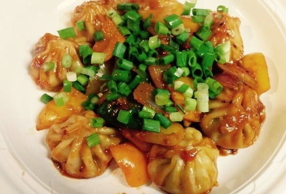 Momo N Curry by null