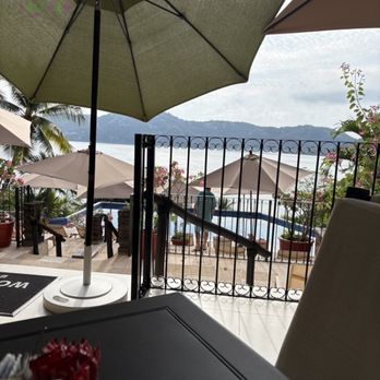 Mama Mia - Sitting area with view - Mexican Near Me - Zihuatanejo, GRO