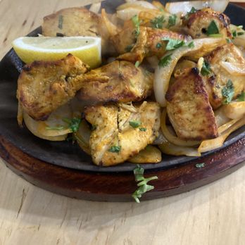 Indian Cafe - Lodi - Tandoori chicken tikka - Indian Near Me - Lodi, California