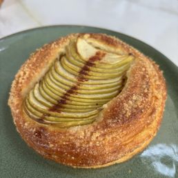 Apple pastry