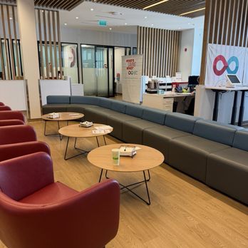 Canadian Blood Services - Waiting lounge - Health & Medical Near Me - Toronto, Ontario Canadian Blood Services - Waiting lounge - Health & Medical Near Me - Toronto, Ontario