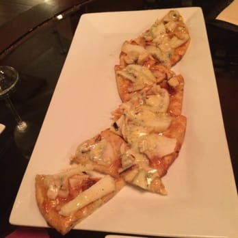 Cellar Door - Fresh pear and fig jam flatbread. Delicious!!! - Wine Bars Near Me - Pleasanton, California