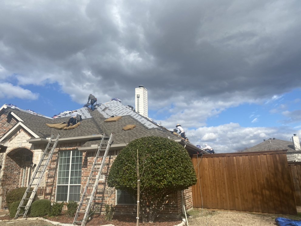 Slide of JG Roofing & Construction