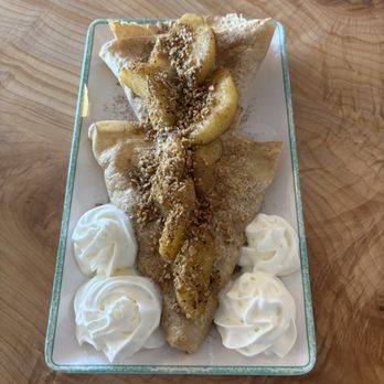 Maydan Cafe - Apple crisp crepe - Cafes Near Me - Baldwinsville, New York