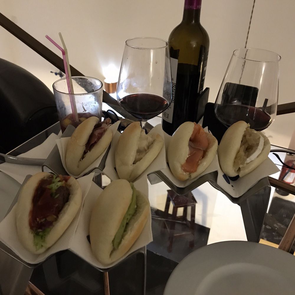 Vega - Baos selection, 12 for 15€ - Mediterranean Near Me - Granada, GR Vega - Baos selection, 12 for 15€ - Mediterranean Near Me - Granada, GR