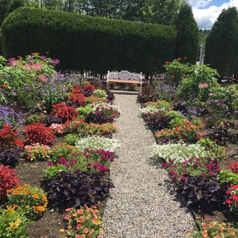 Pineland Farms - Cheese Shops Near Me - New Gloucester, Maine