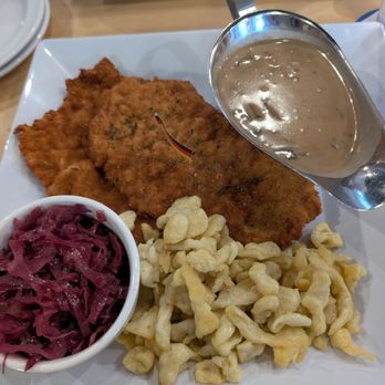 Wunderbar German Kitchen and Biergarten - Pork schnitzel - German Near Me - Davie, Florida