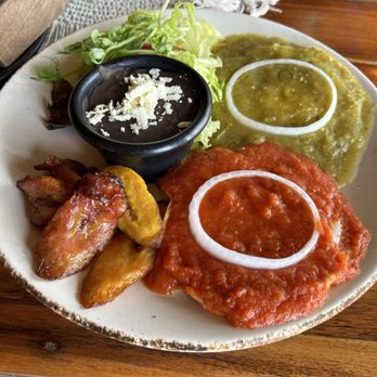 Casa Maria - Huevos rancheros mixtos - Seafood Near Me - Tulum, ROO