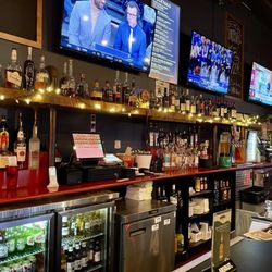 Hometowne Pizza - Bar