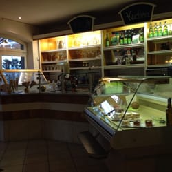 Cafe & Restaurant Kennidi - Die Theke.
