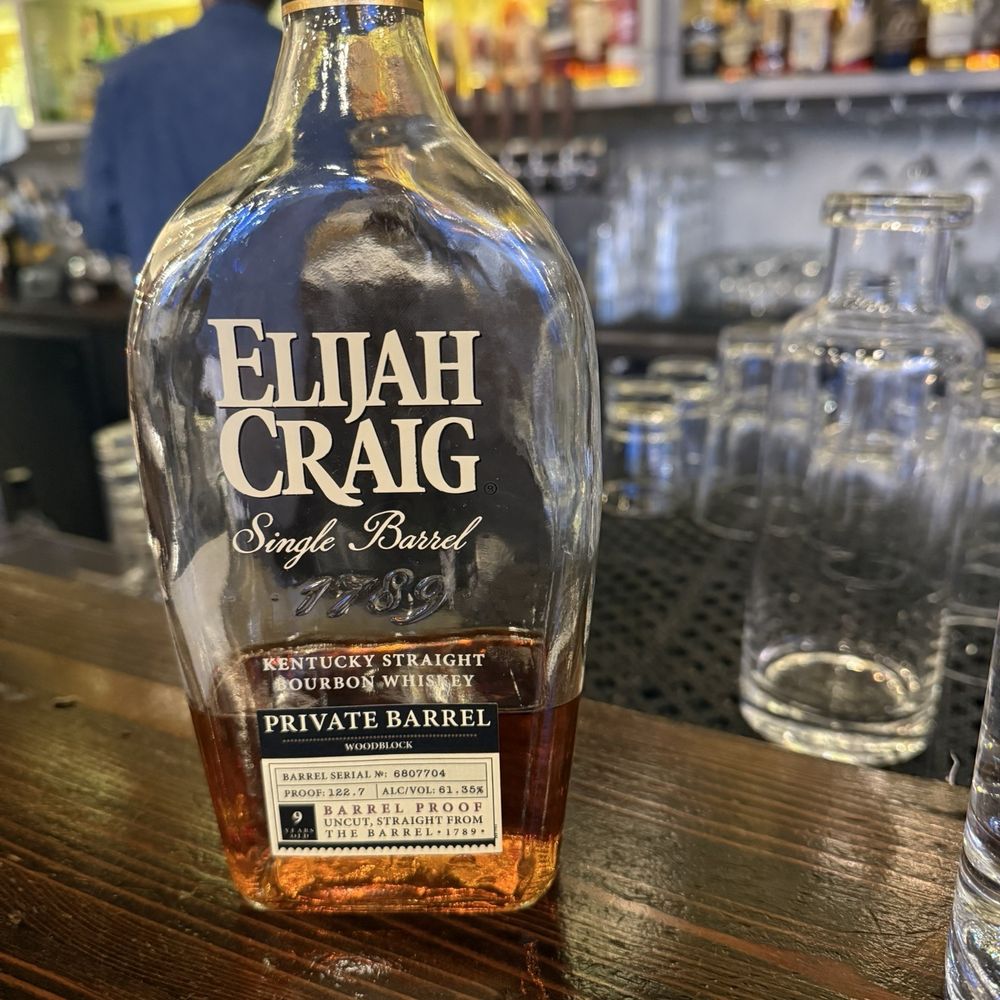 Woodblock - Woodblock private barrel Elijah Craig Barrel Proof bourbon - Cocktail Bars Near Me - Redmond, Washington Woodblock - Woodblock private barrel Elijah Craig Barrel Proof bourbon - Cocktail Bars Near Me - Redmond, Washington